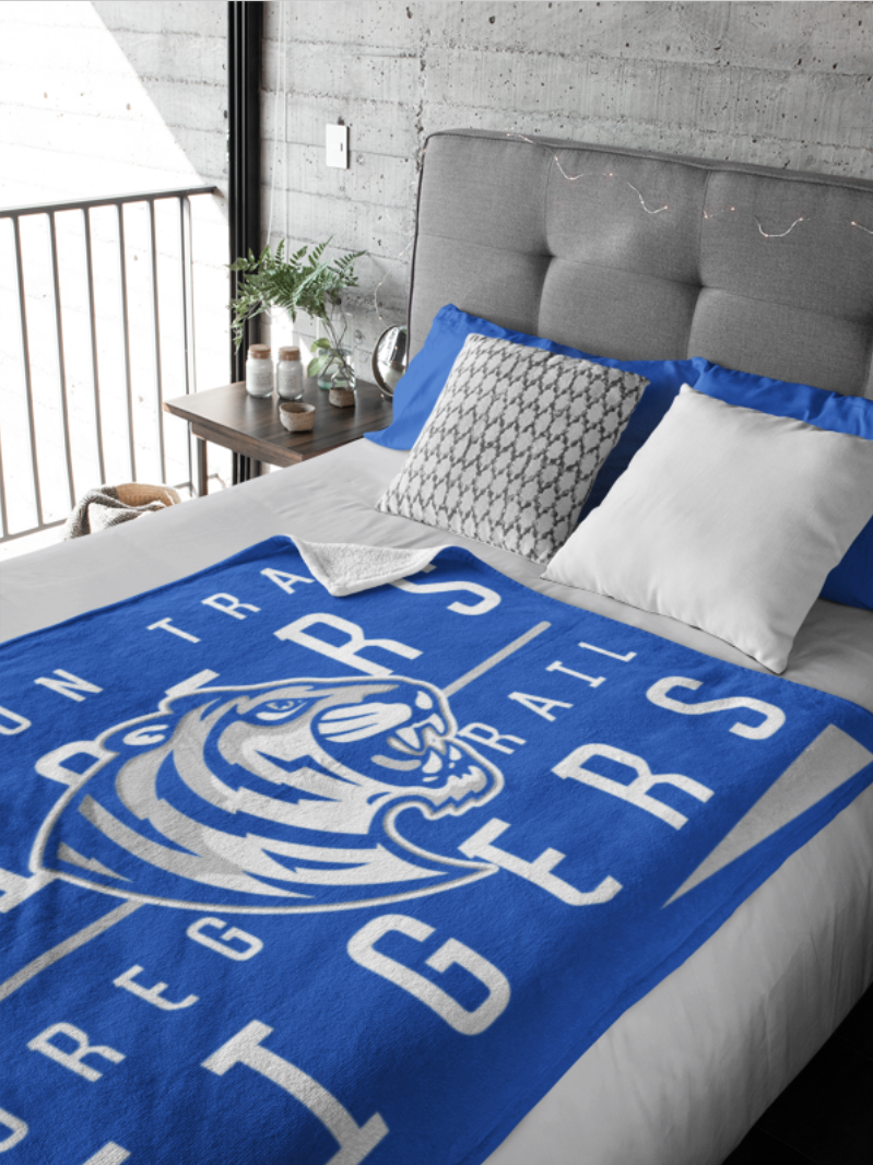 Oregon Trail Middle School PTC Holiday Sale